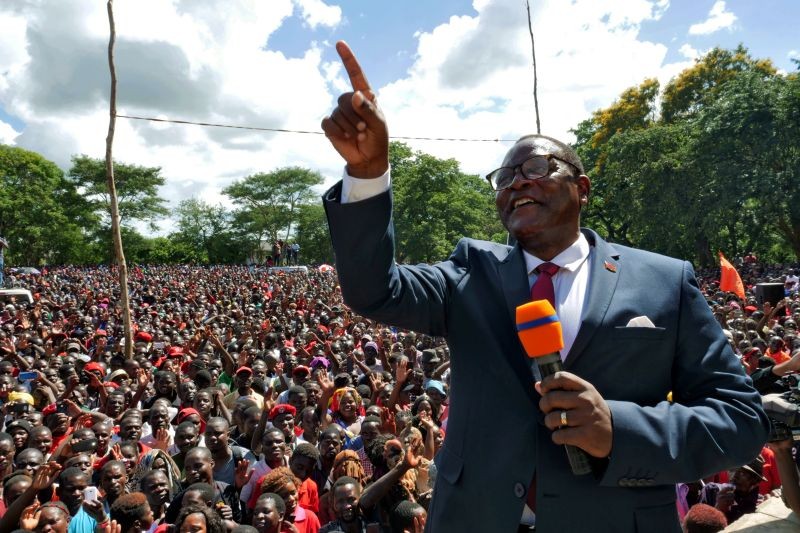 Opposition Malawi Congress Party leader Lazarus Chakwera addresses supporters after a court annulled the May 2019 presidential vote that declared Peter Mutharika a winner, in Lilongwe, Malawi on February 4, 2020. (REUTERS File Photo)